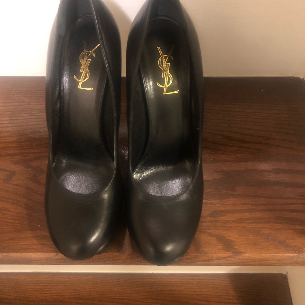 Ysl Platform Pump - image 3